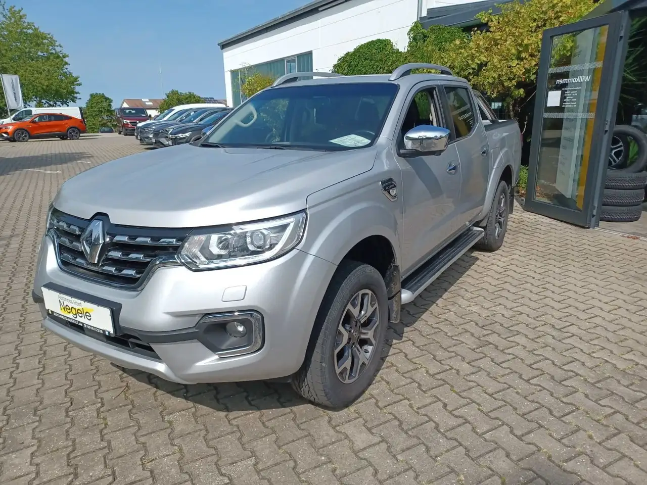 Renault Alaskan