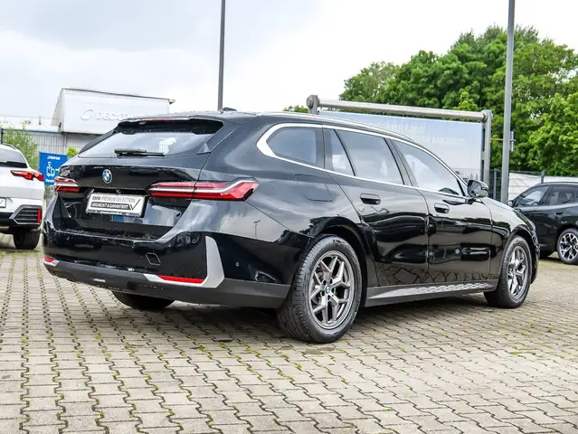 BMW 5 Series view 2