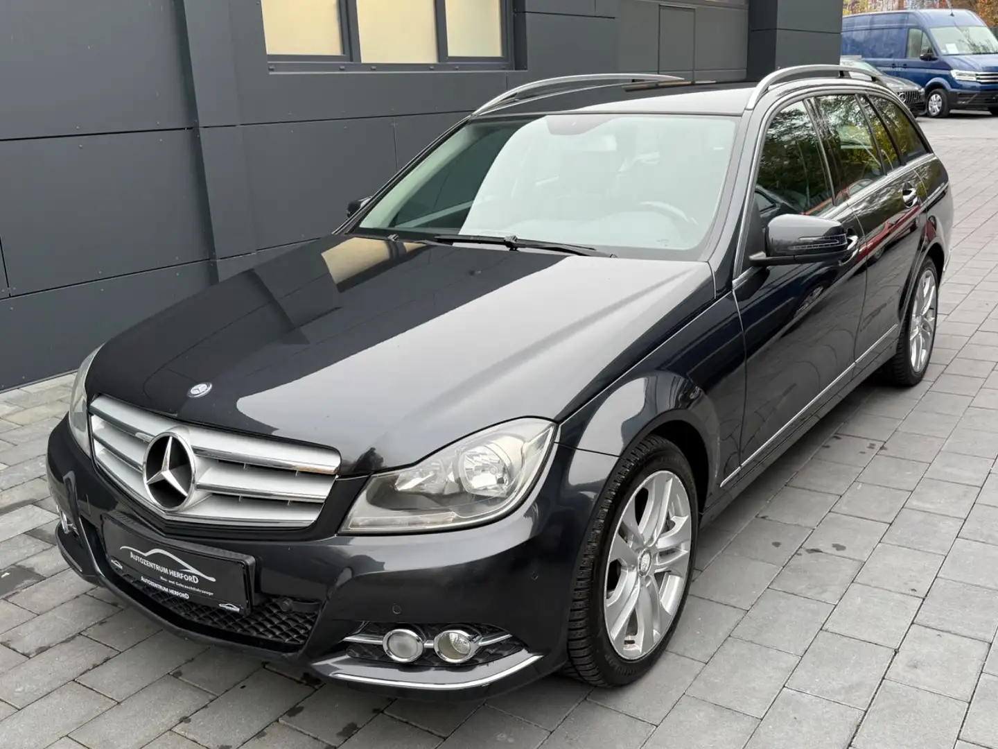 Mercedes-Benz C 200 CDI T-Modell Avantgarde Navi T-Leder AHK Noir - 1