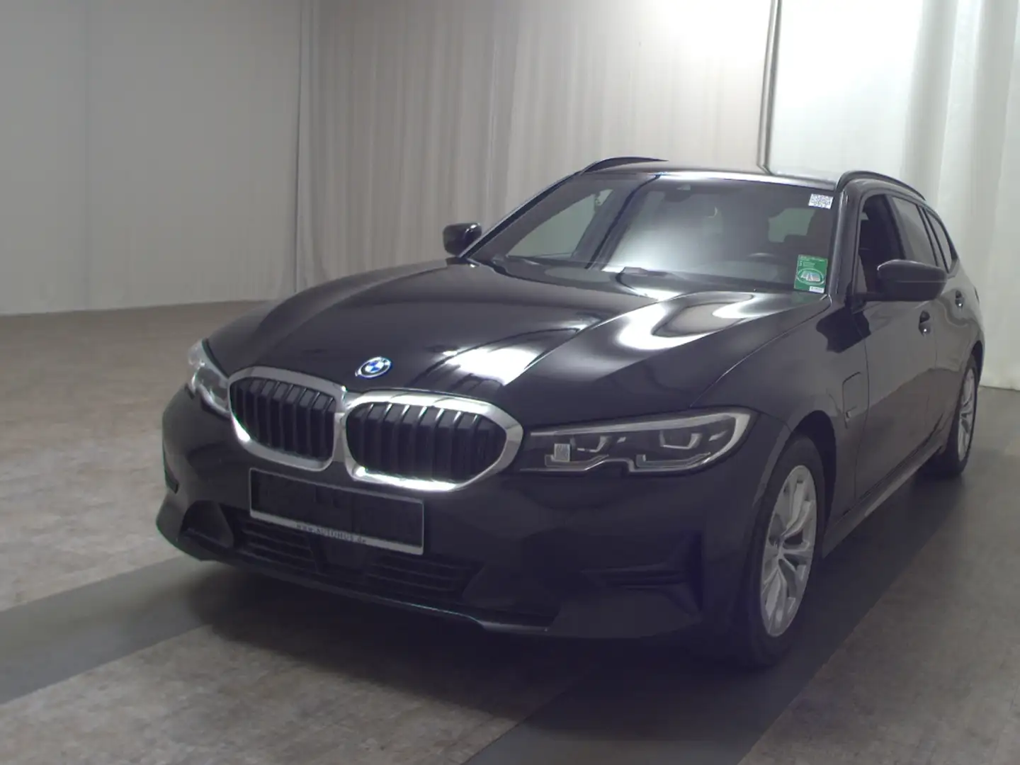 BMW 320 e Touring Advantage AHK LED LC Pro el.Heck Schwarz - 2