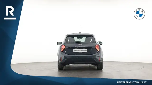 Mini Hatch view 5