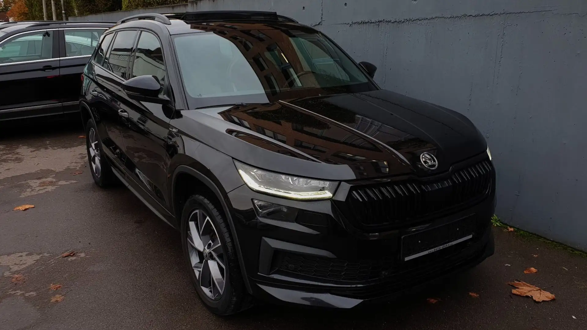 Skoda Kodiaq 2.0 TDI DSG 4x4 SPORTLINE Pano/Matrix/ACC Schwarz - 2