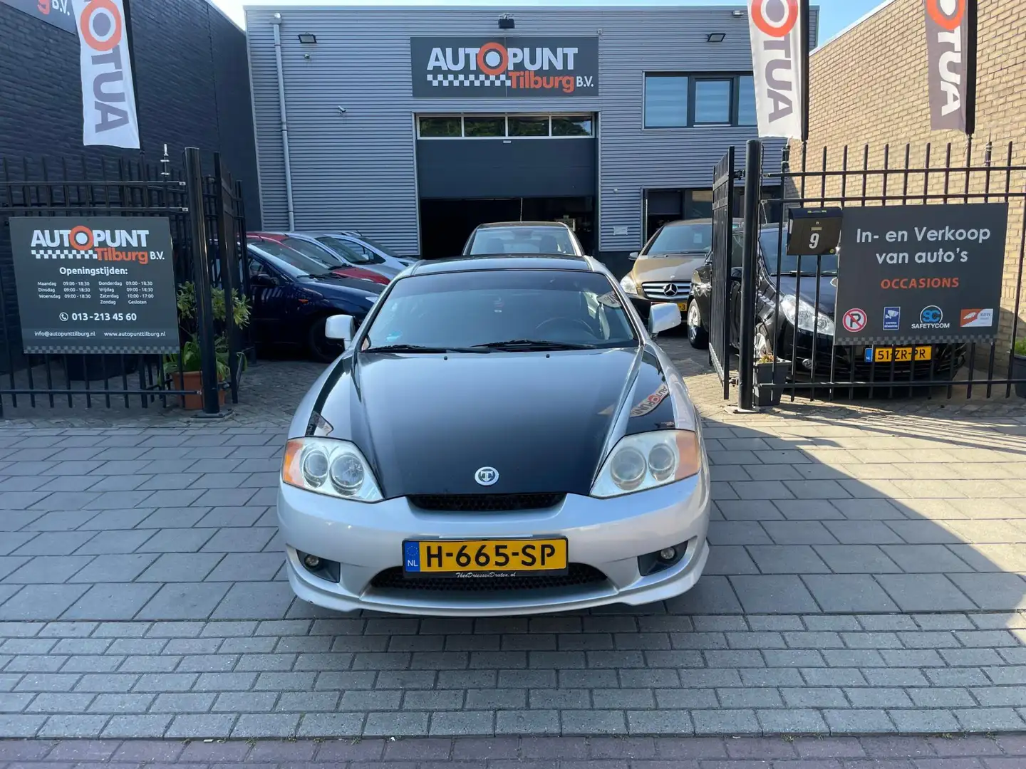 Hyundai Coupe Sport 1.6 Airco Navi NAP APK Grey - 2