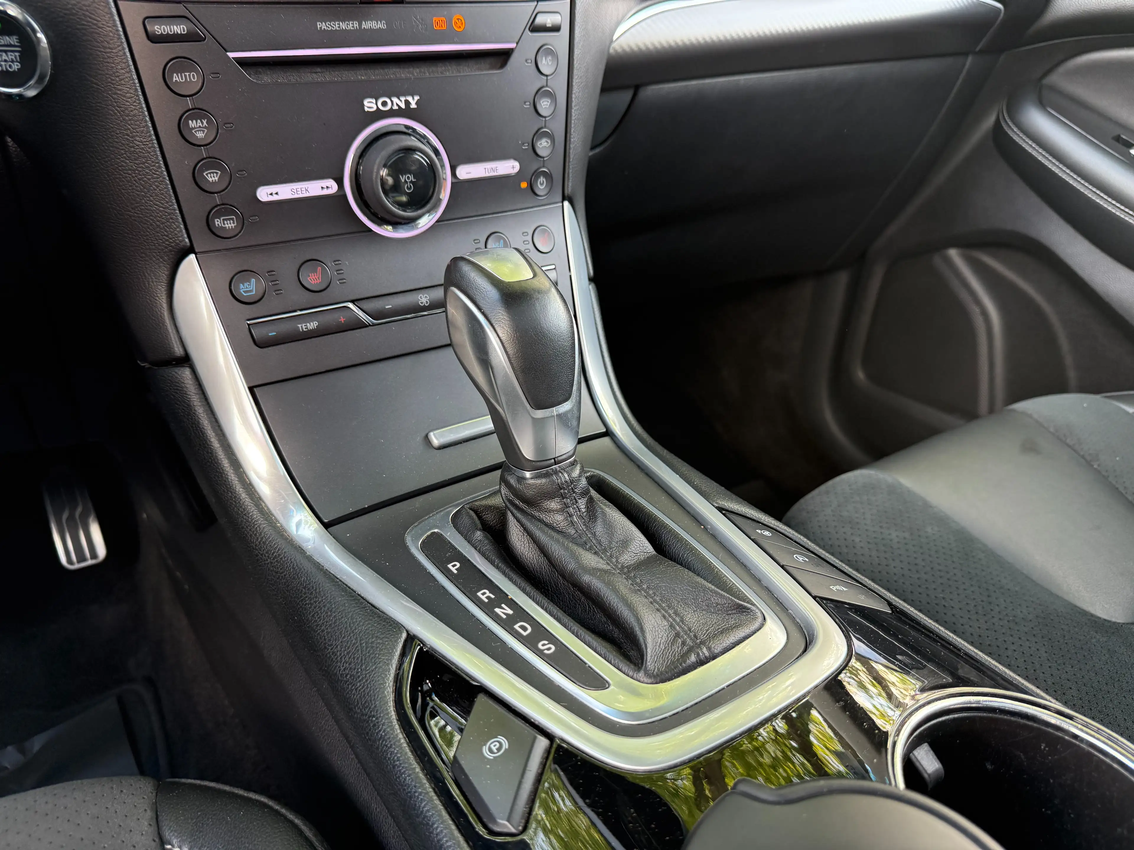 Ford Edge Sport 4x4 ST-Line*Design-Paket*R-Kamera*Navi*Pano* — photo 14