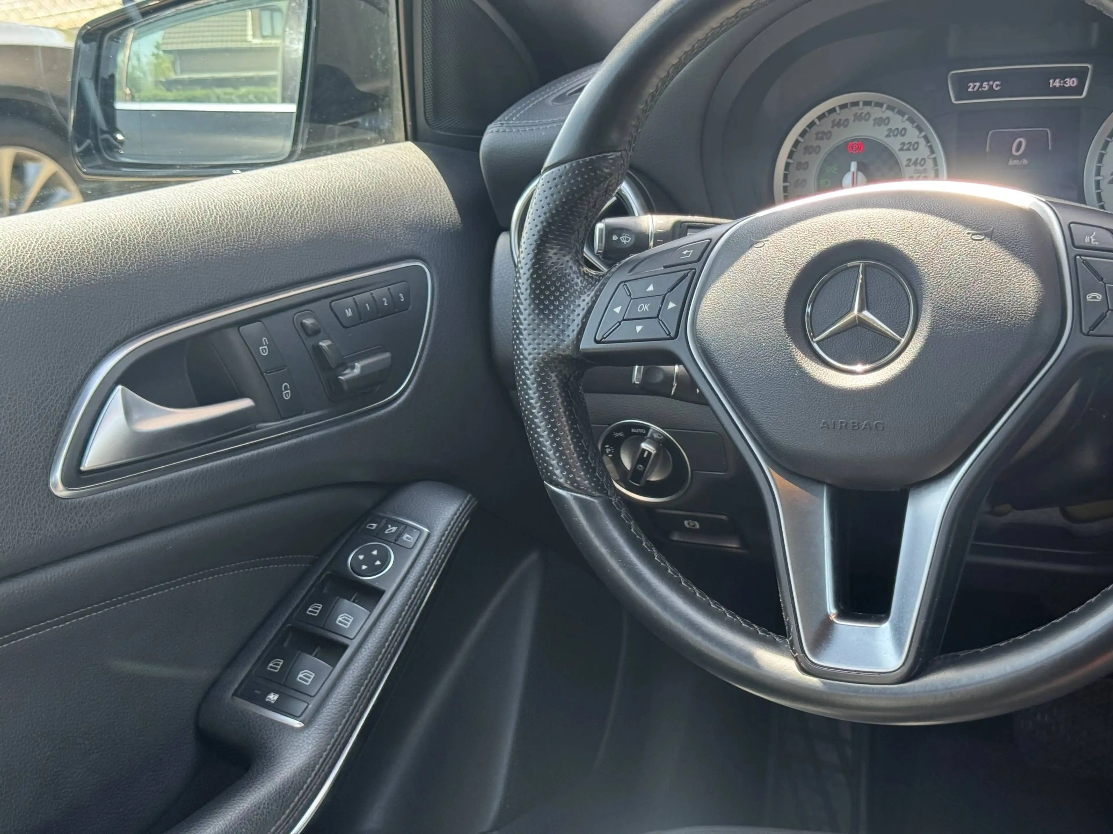 Mercedes-Benz A 220 AMG PACK — photo 11