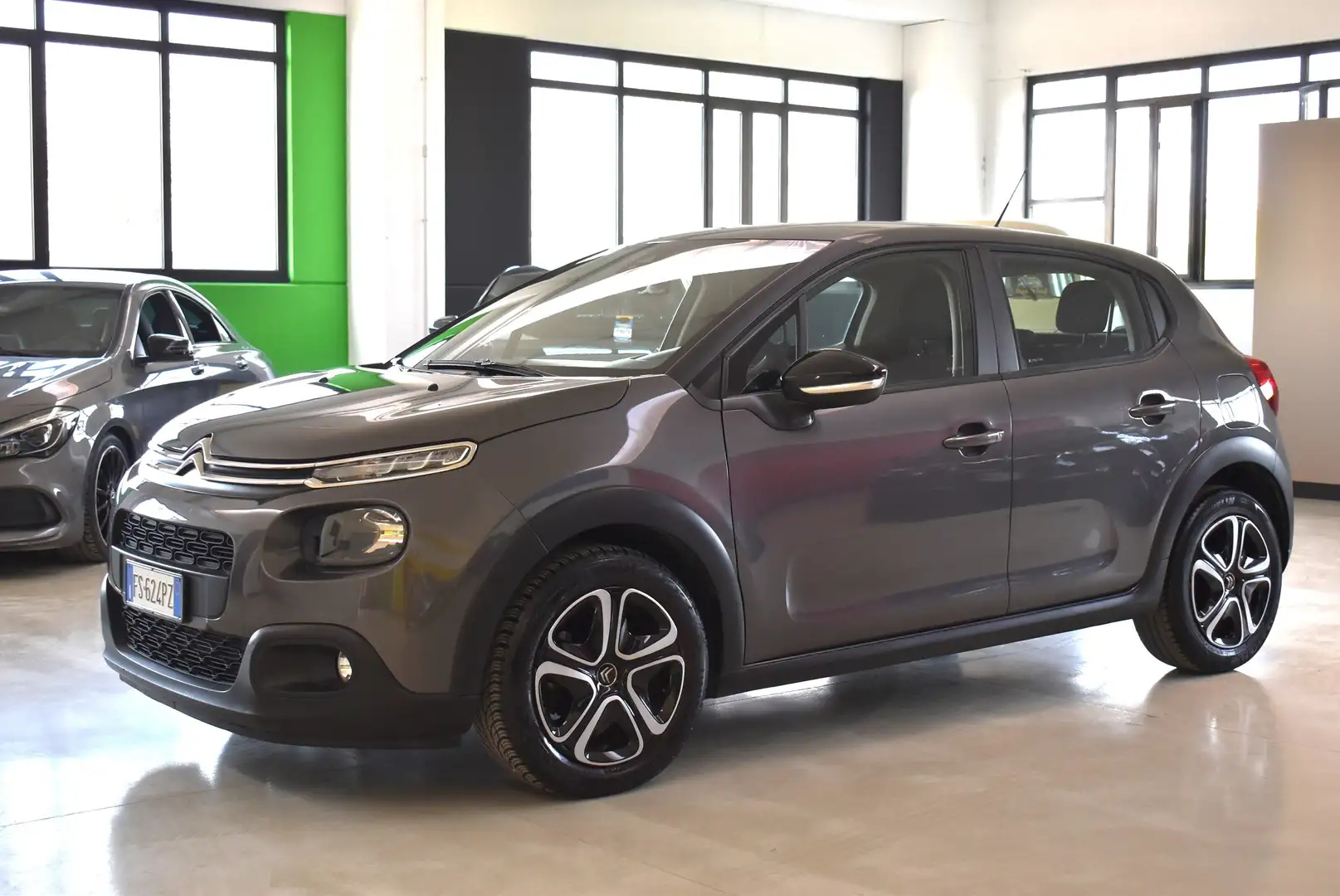 Citroen C3 C3 1.6 bluehdi Shine s ok neopatentati Grigio - 2