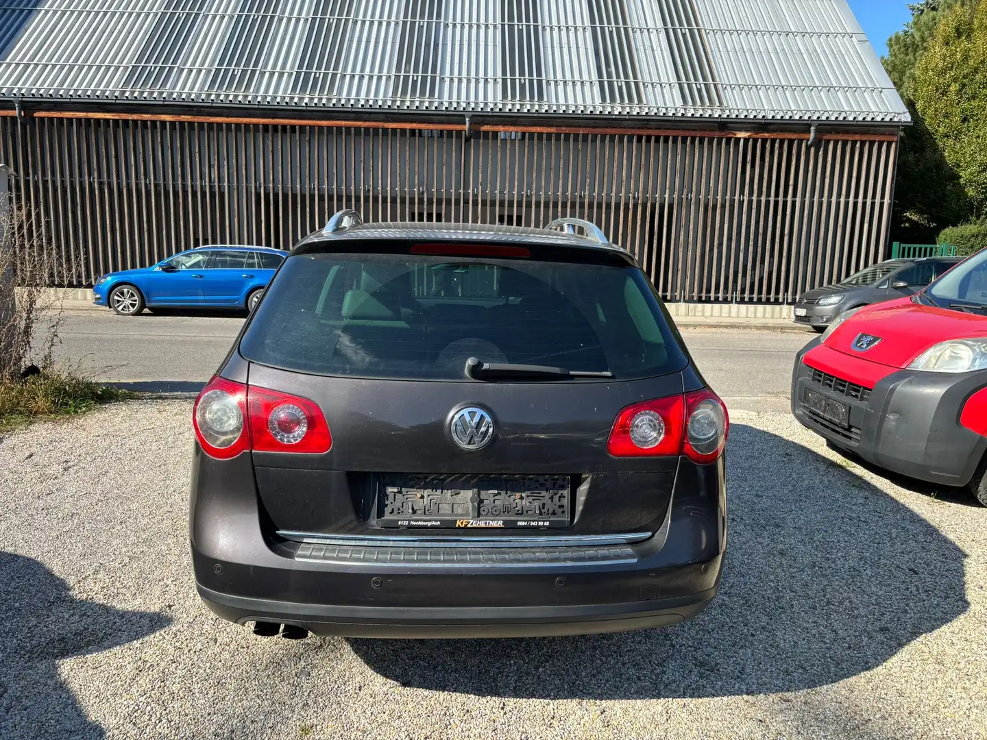 Volkswagen Passat Variant Highline 2,0 TDI Autom. DSG 140PS Sportpaket Xenon Braun - 2