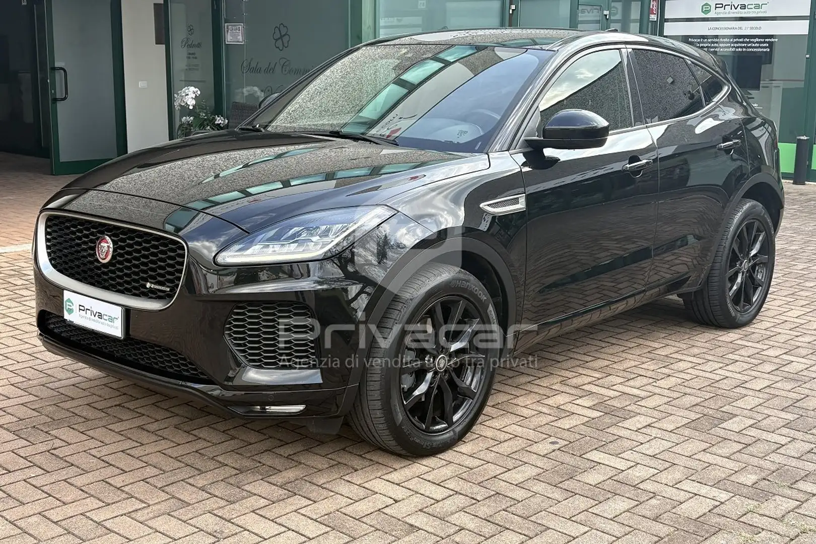 Jaguar E-Pace E-Pace 2.0D 150 CV AWD aut. R-Dynamic SE Noir - 1