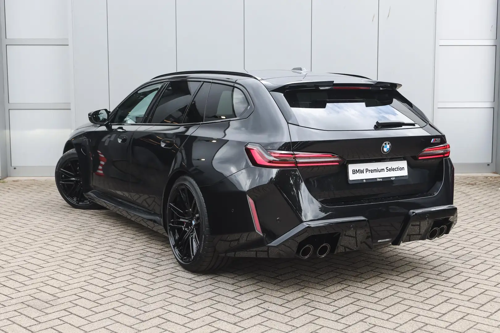 BMW M5 5 Serie Touring Touring Automaat / M Drive Profess Zwart - 2