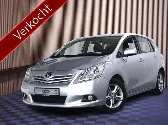 Toyota Verso 1.8 VVT-i Dynamic 7pers AUTOMAAT youngtimer NAVI C