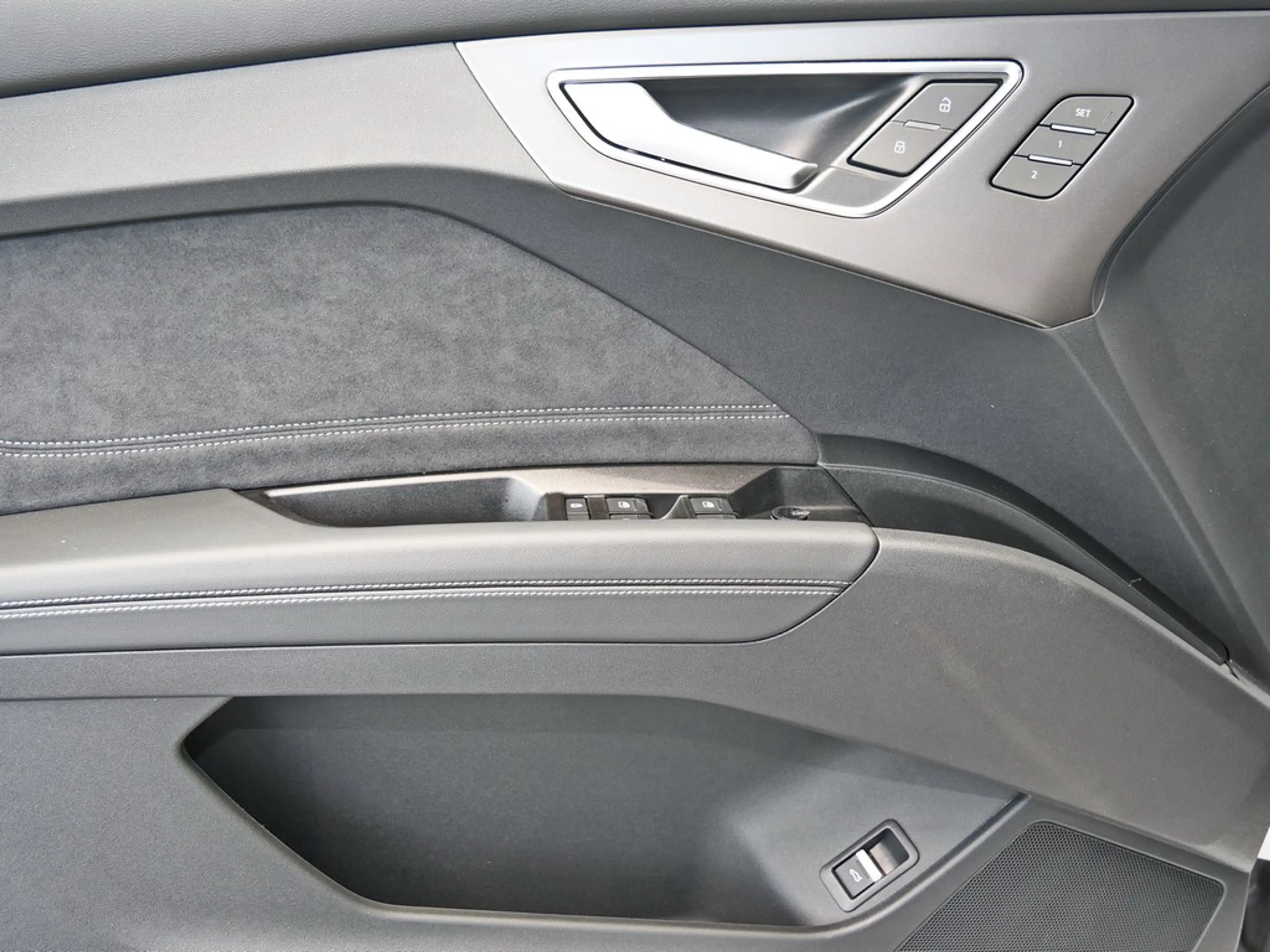 Audi R8 Q4 UPE br. 82.785,- Sportback e-tron quattro 25... — photo 15