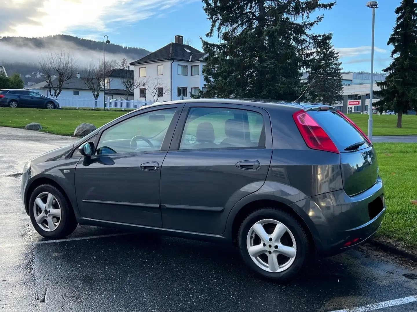 Fiat Punto Punto 1.3 Multijet 16v 360° Bleu - 2