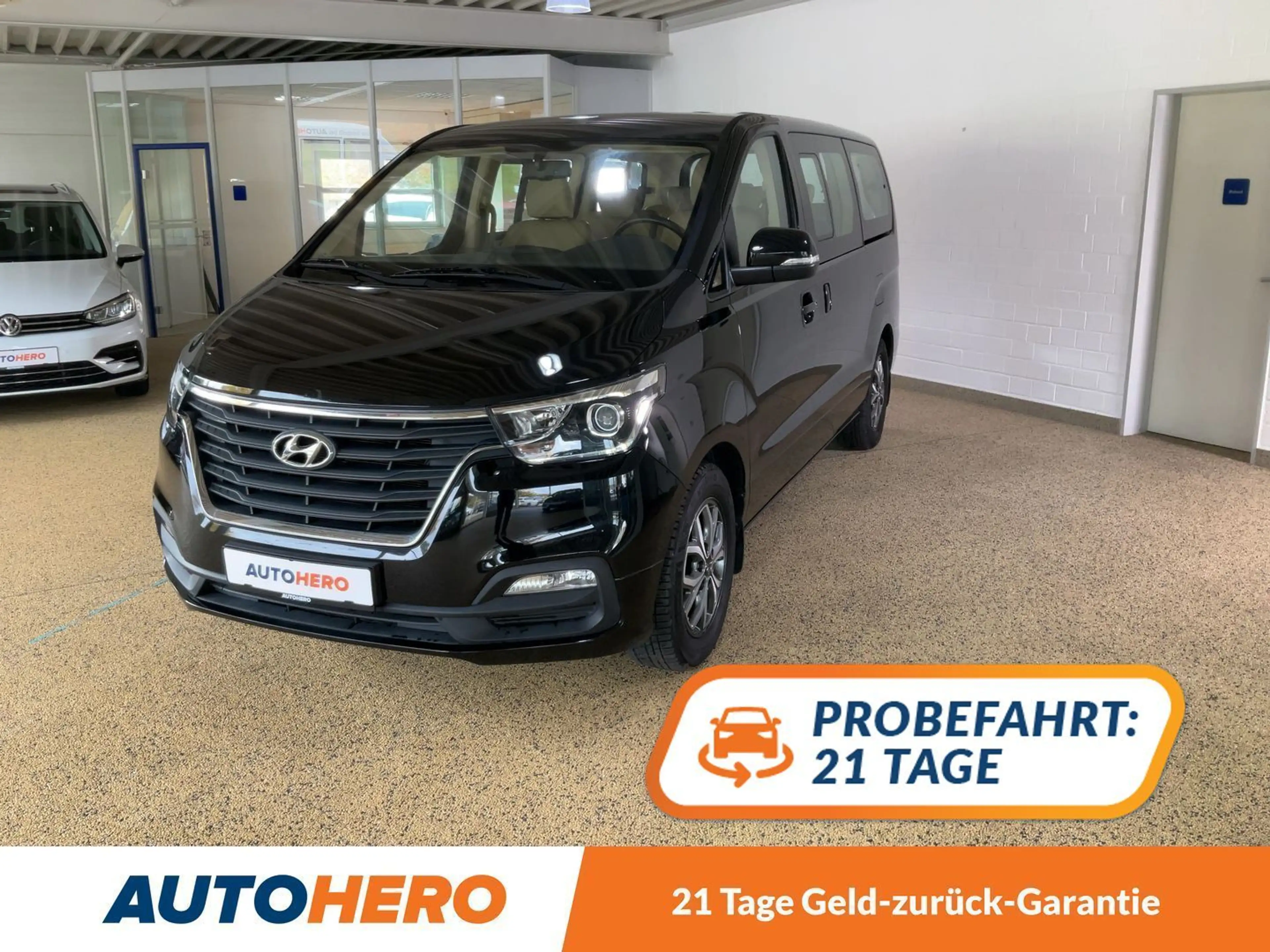 Hyundai H-1 2.5 CRDi Travel Premium Aut*NAVI*TEMPO*CAM*PDC*SHZ
