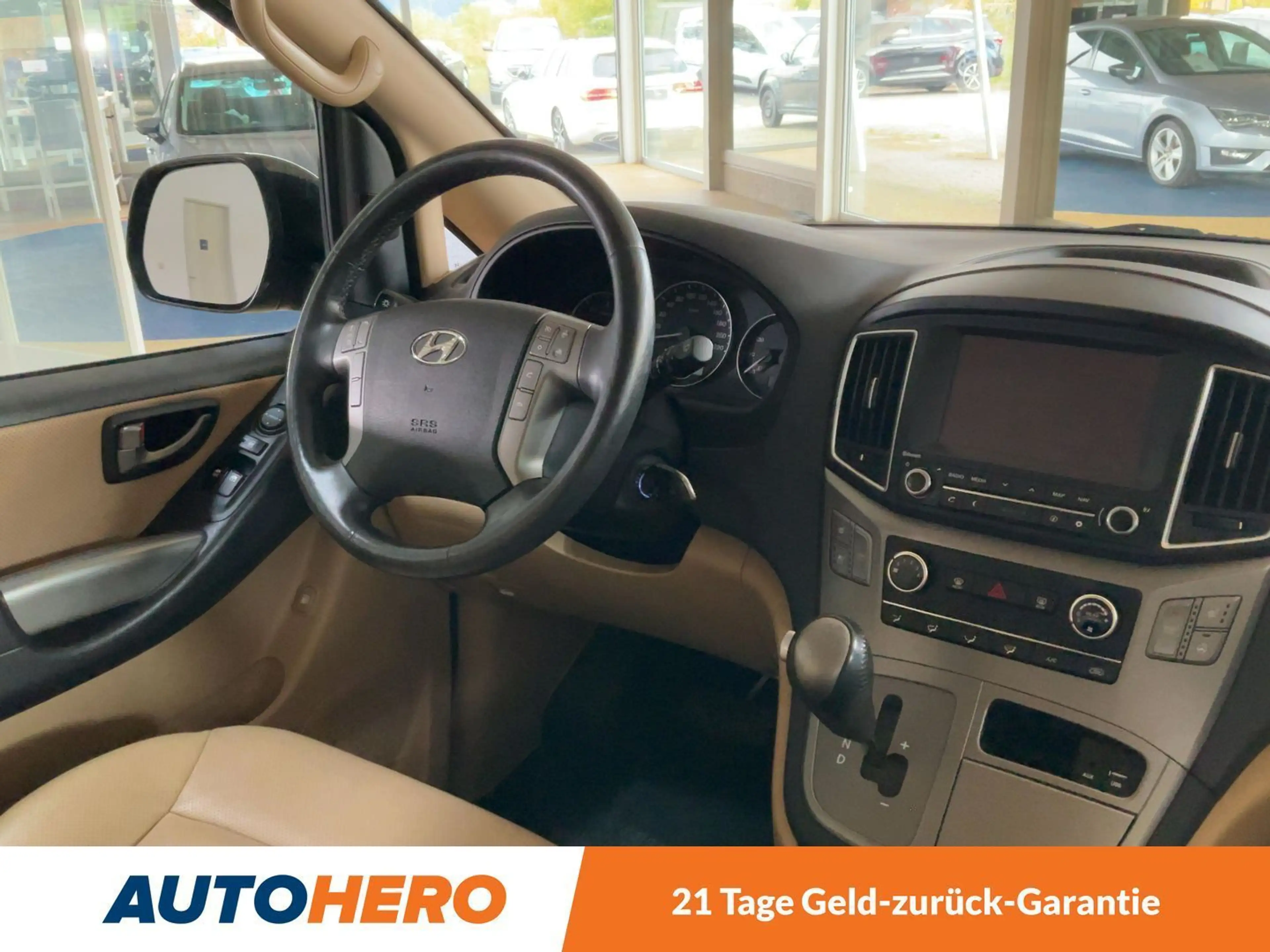 Hyundai H-1 2.5 CRDi Travel Premium Aut*NAVI*TEMPO*CAM*PDC*SHZ — photo 13