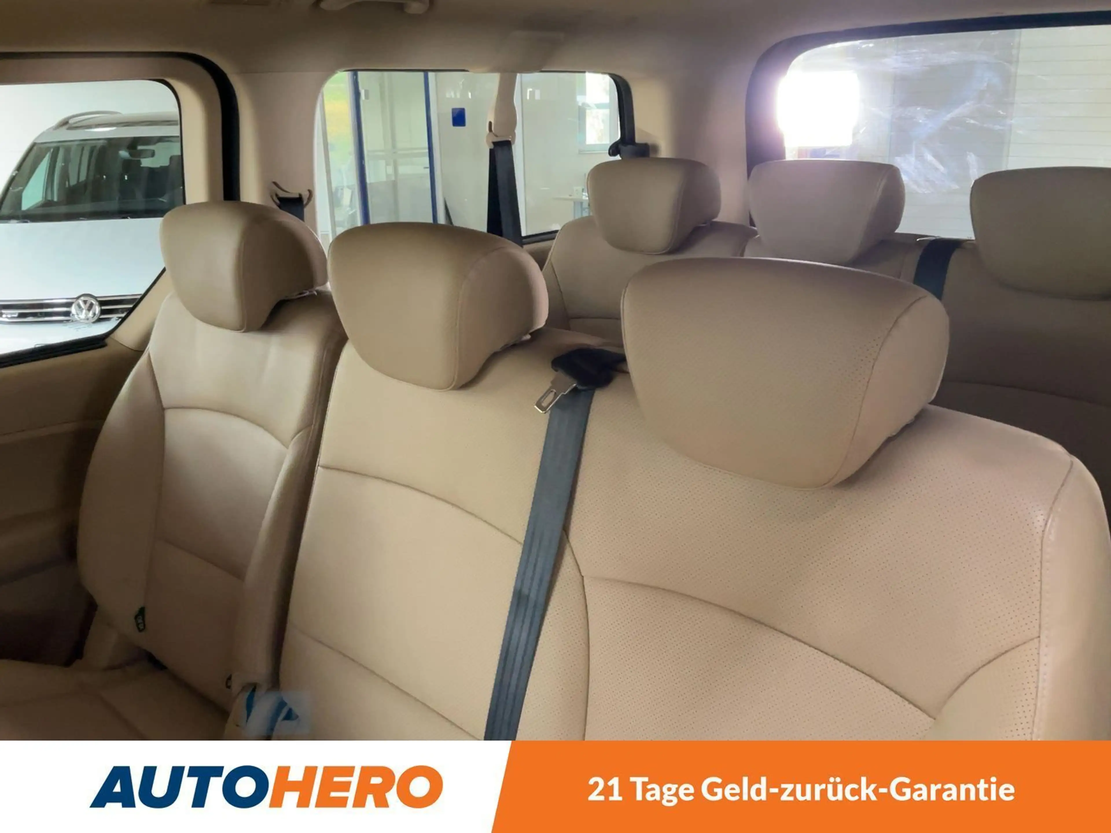 Hyundai H-1 2.5 CRDi Travel Premium Aut*NAVI*TEMPO*CAM*PDC*SHZ — photo 14