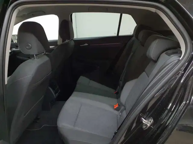 Volkswagen Golf view 13