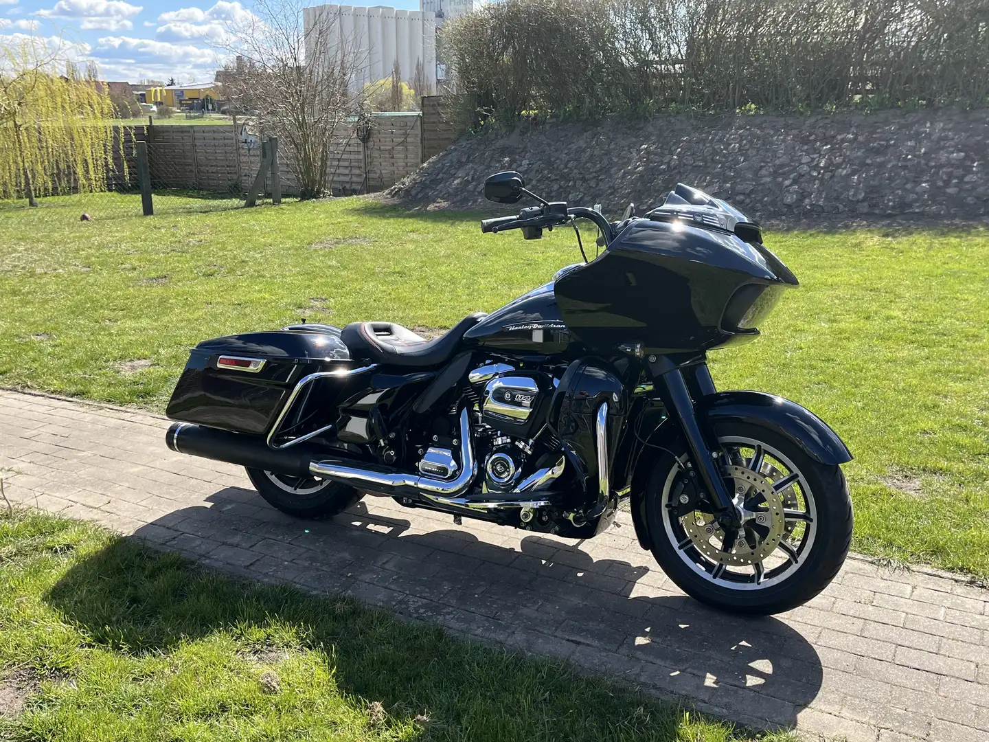 Harley-Davidson Road Glide - 2