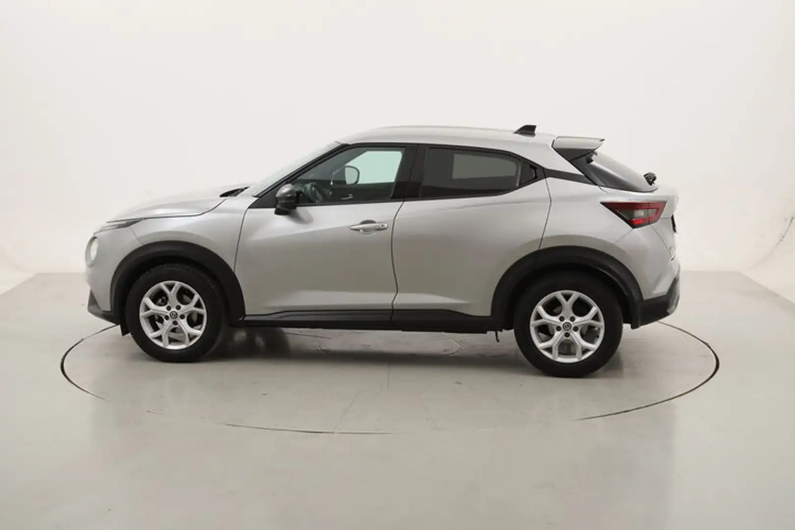 Nissan Juke N-Connecta 1.0 Benzina 114CV Silber - 2
