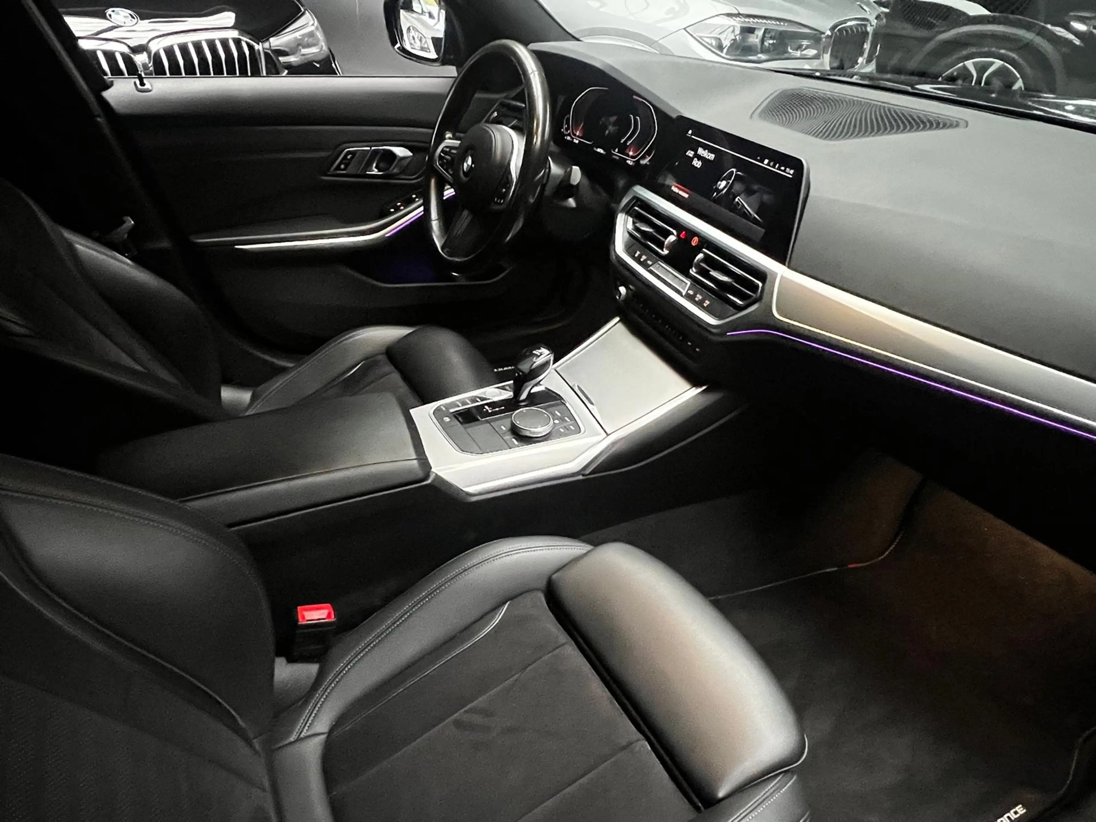 BMW 320 3-serie 320i M-sport Head Up Leer Navi PDC Virtual — photo 10