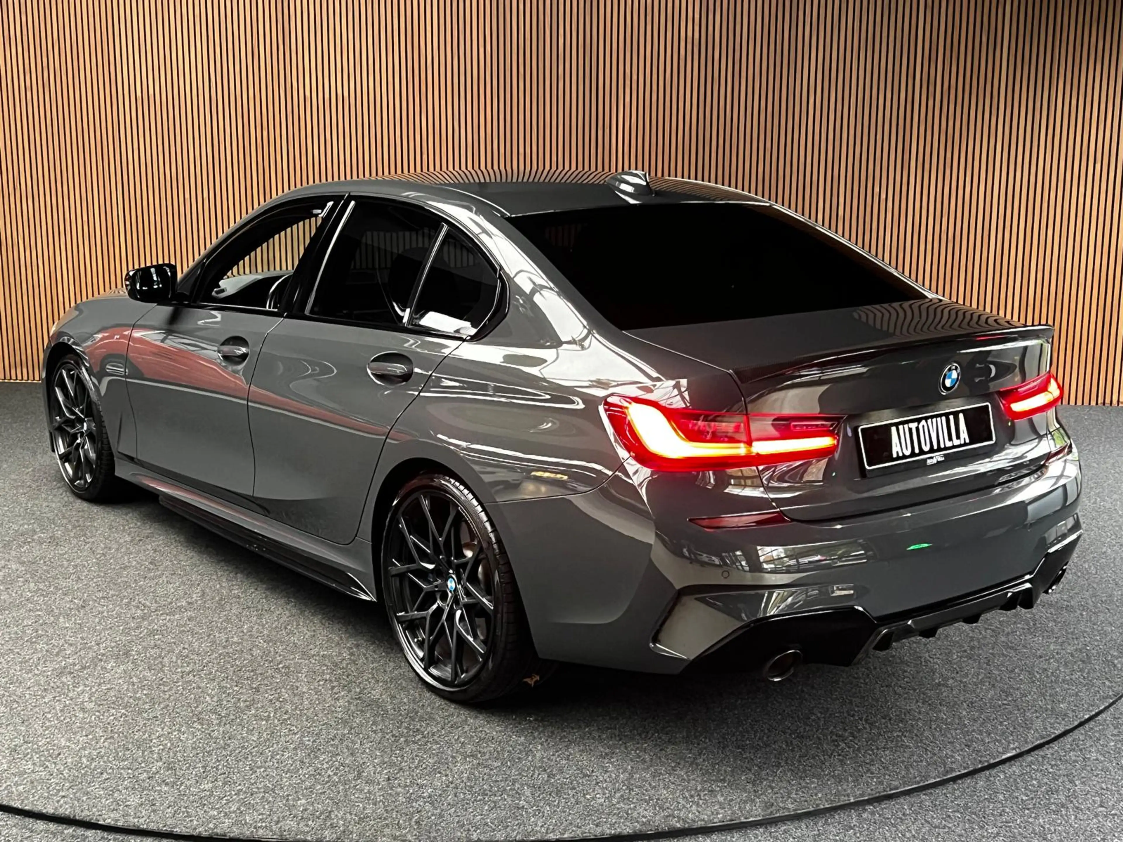 BMW 320 3-serie 320i M-sport Head Up Leer Navi PDC Virtual — photo 4