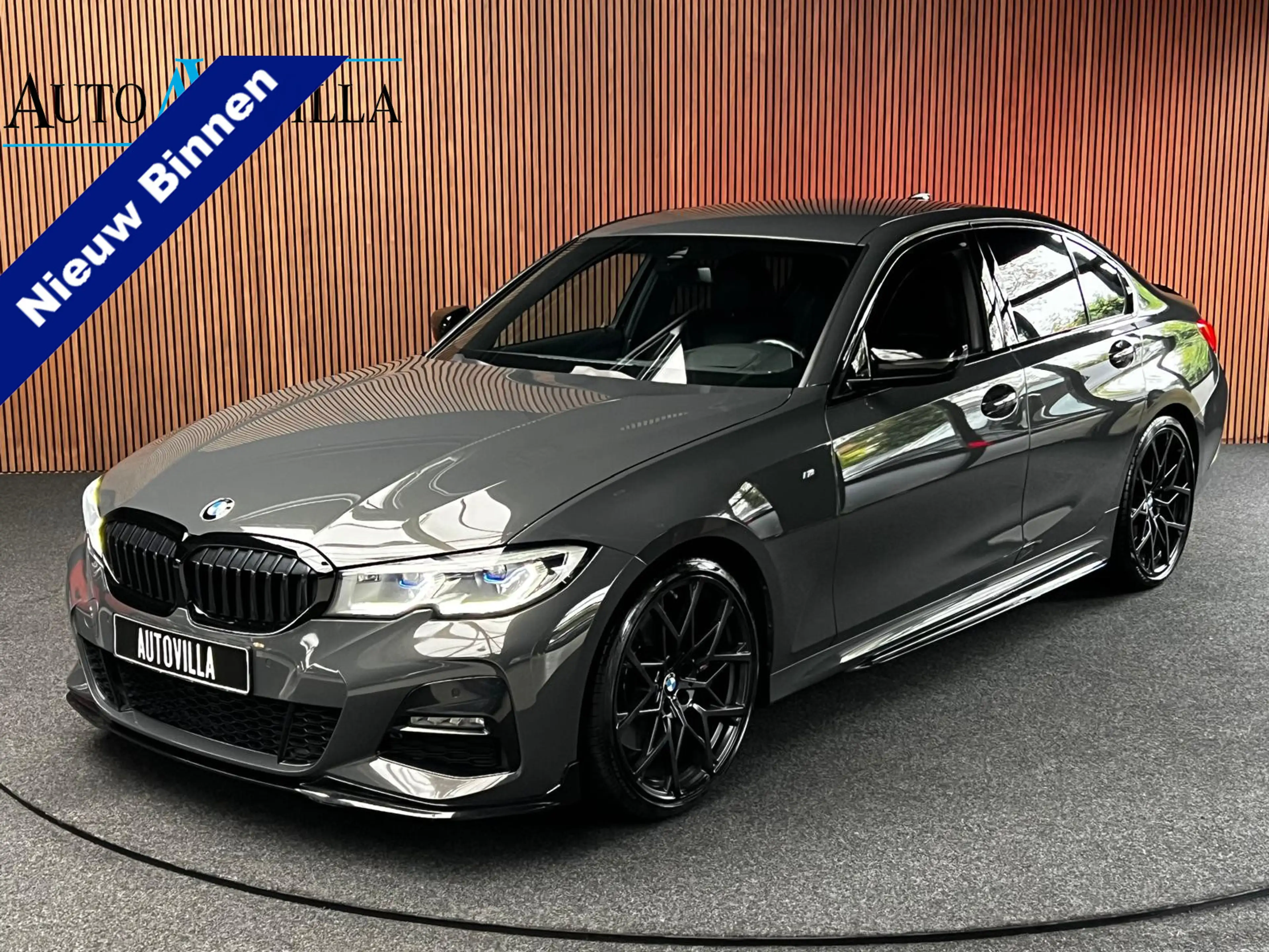 BMW 320 3-serie 320i M-sport Head Up Leer Navi PDC Virtual