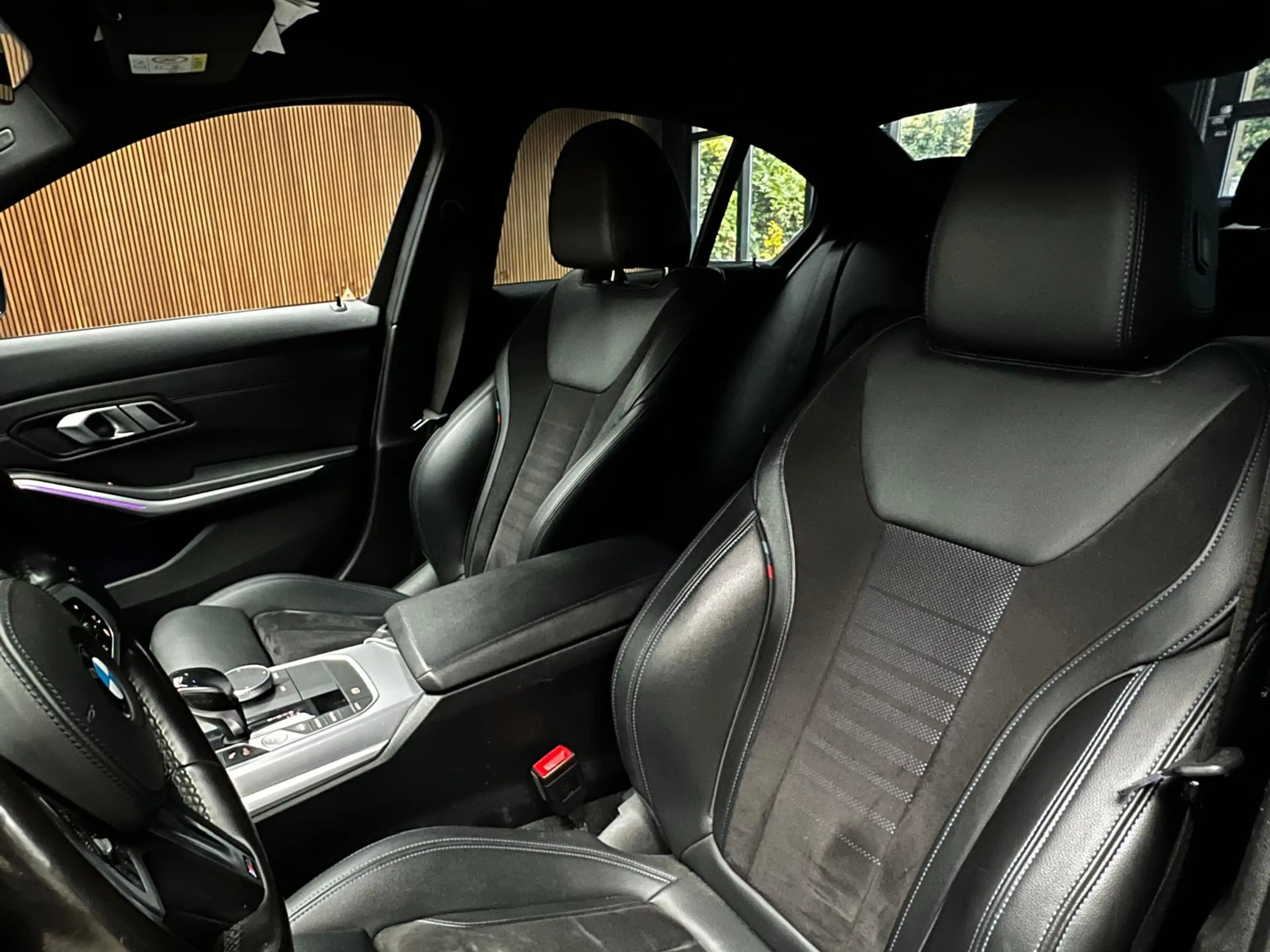 BMW 320 3-serie 320i M-sport Head Up Leer Navi PDC Virtual — photo 12