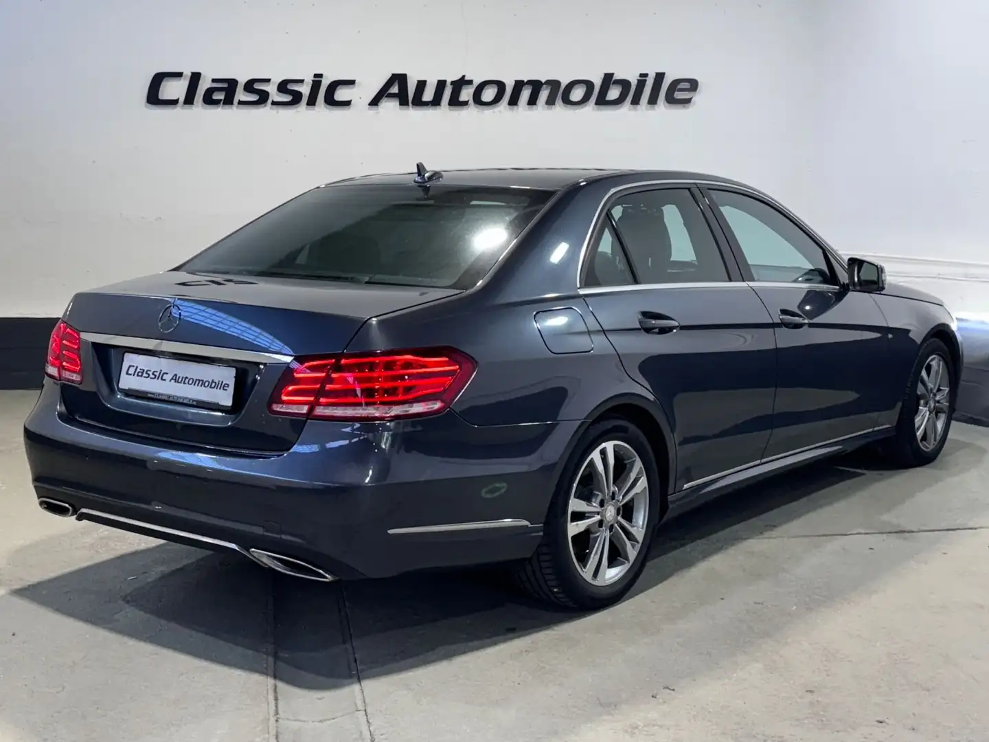 Mercedes-Benz E 300 BlueTec Lim. *Harman-Kardon*Navi*LED* Szary - 2
