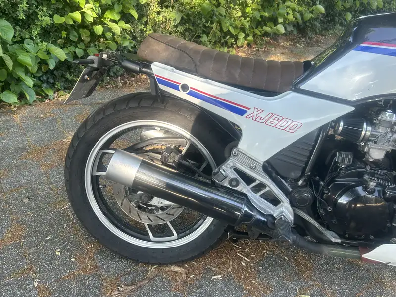 Yamaha XJ 600 - foto 6