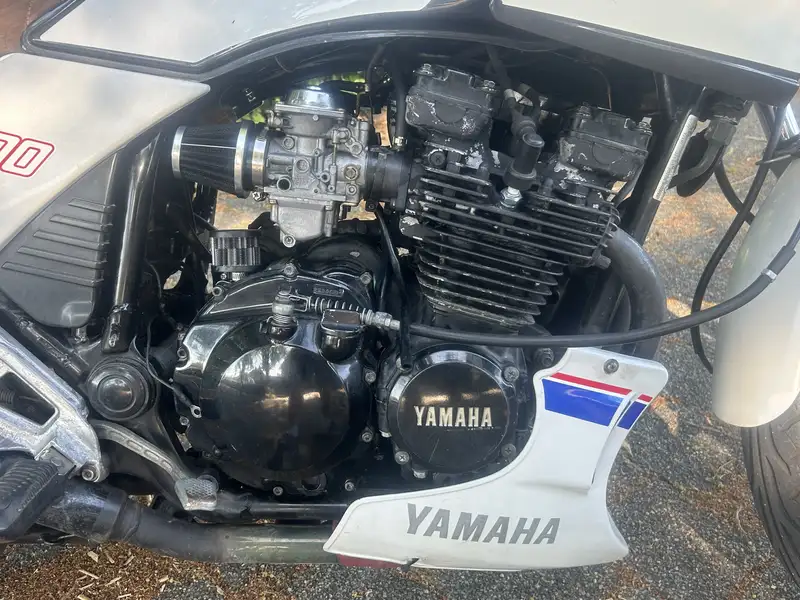 Yamaha XJ 600 - foto 8