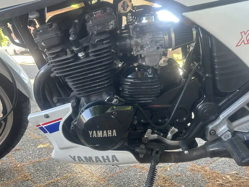 Yamaha XJ 600 - foto 7
