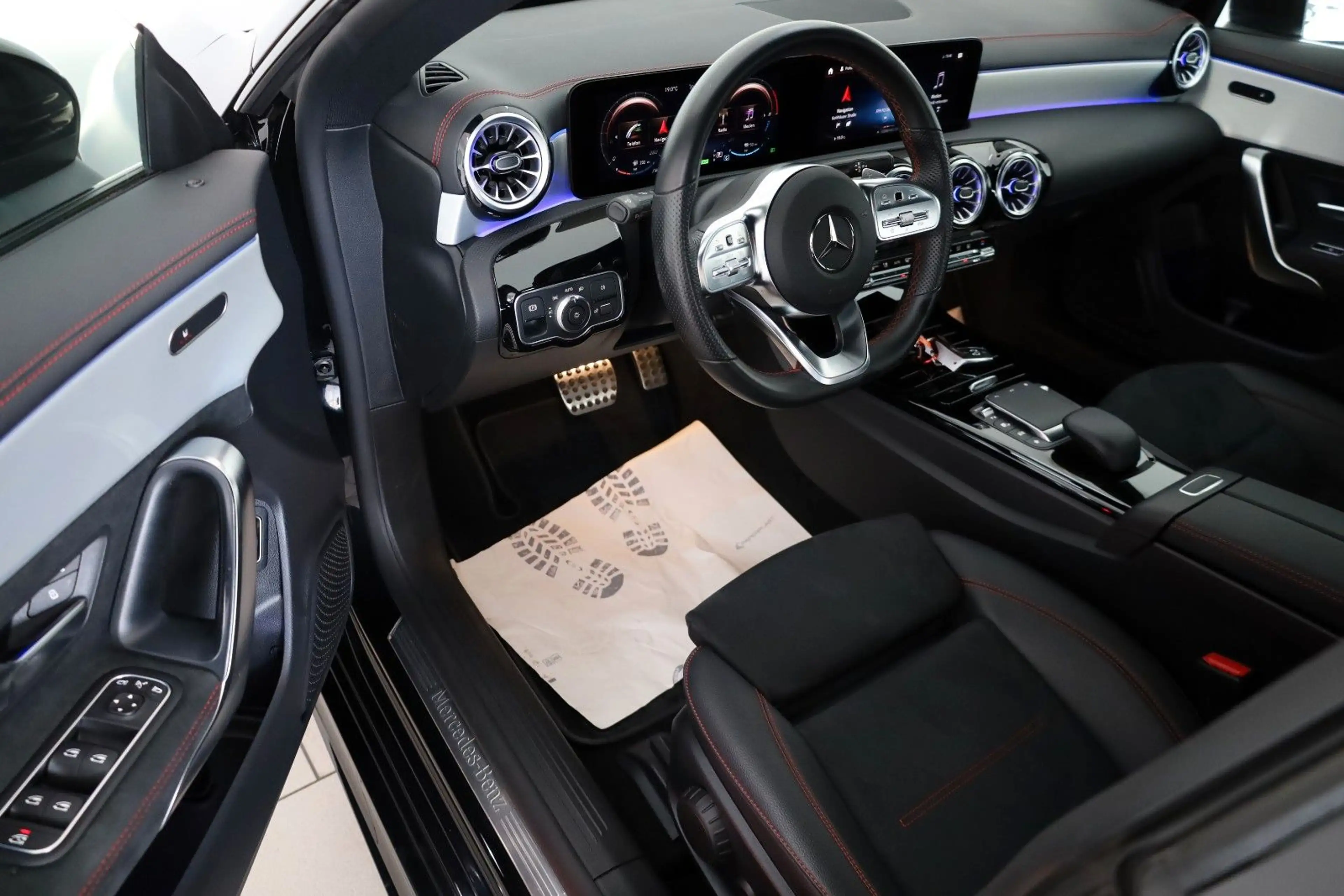 Mercedes-Benz CLA 250 e Coupe AMG line,T.Leder,Navi,LED,SH,Kam — photo 10