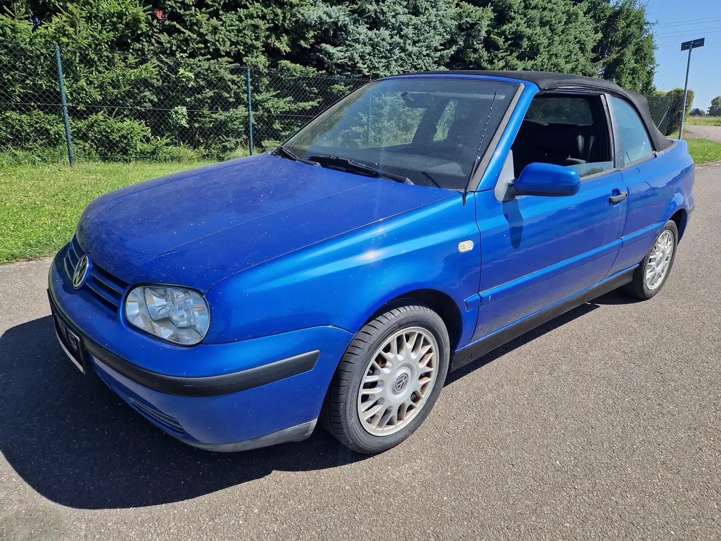 Volkswagen Golf Cabriolet Tüv bei Kauf neu. Blau - 1