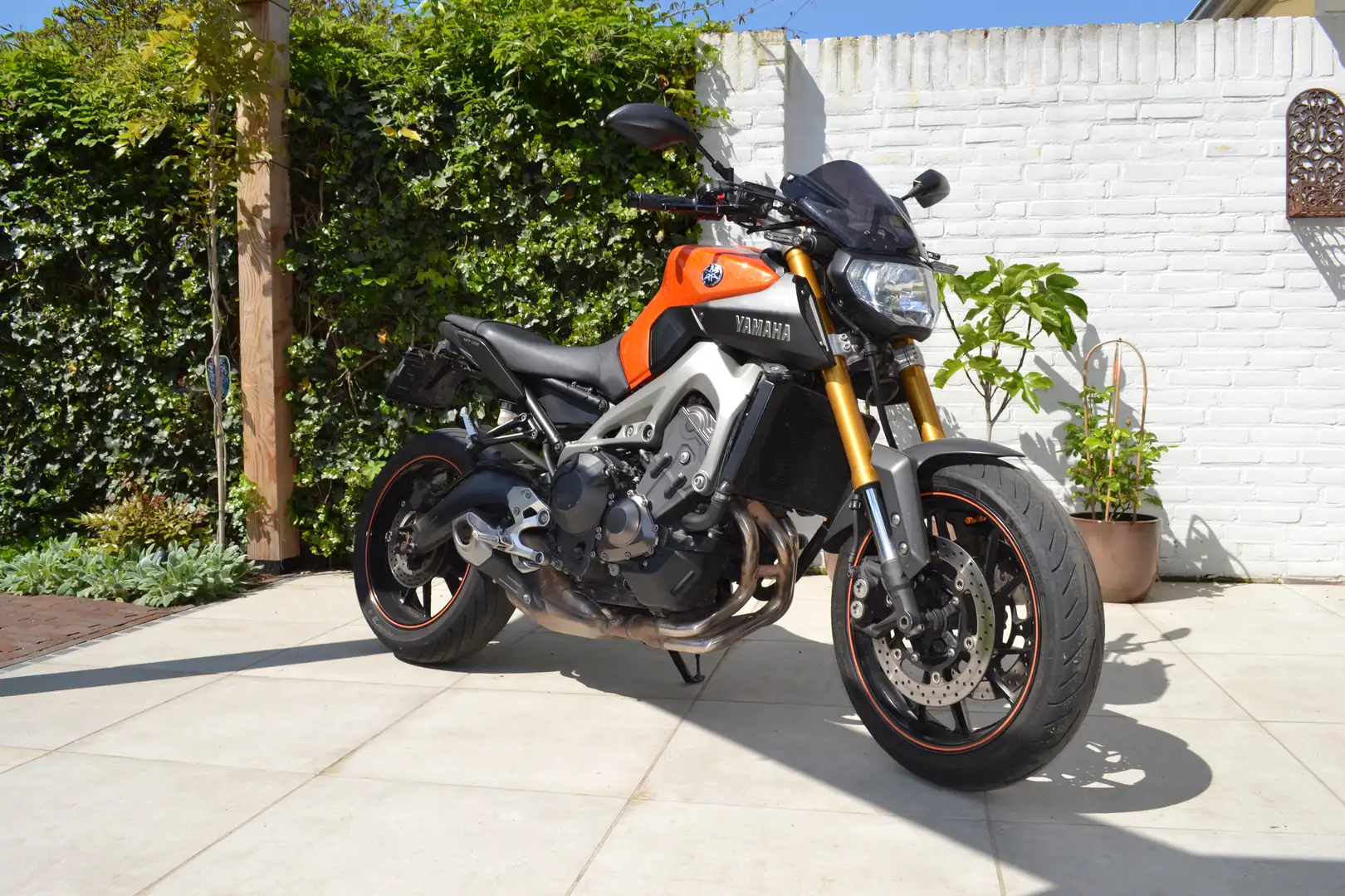 Yamaha MT-09 Quickshifter Oranžová - 1