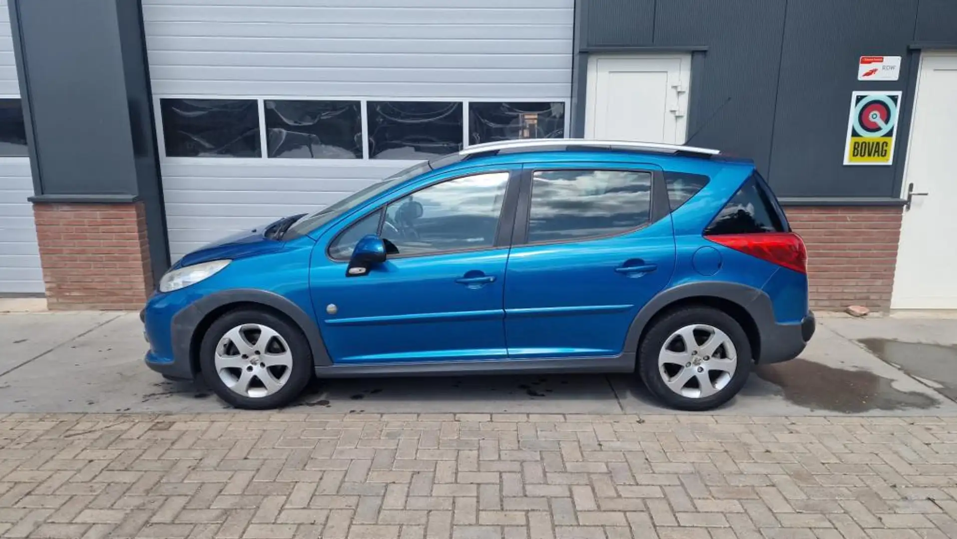 Peugeot 207 SW Outdoor 1.6 VTi XS Azul - 2