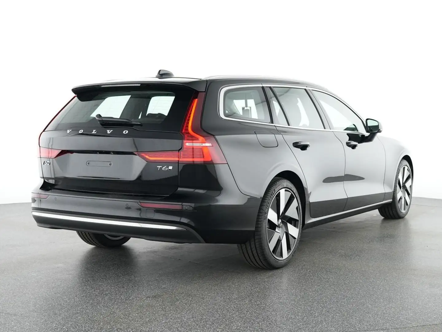 Volvo V60 T6 Plus Bright Recharge Plug-In Hybrid AW Schwarz - 2