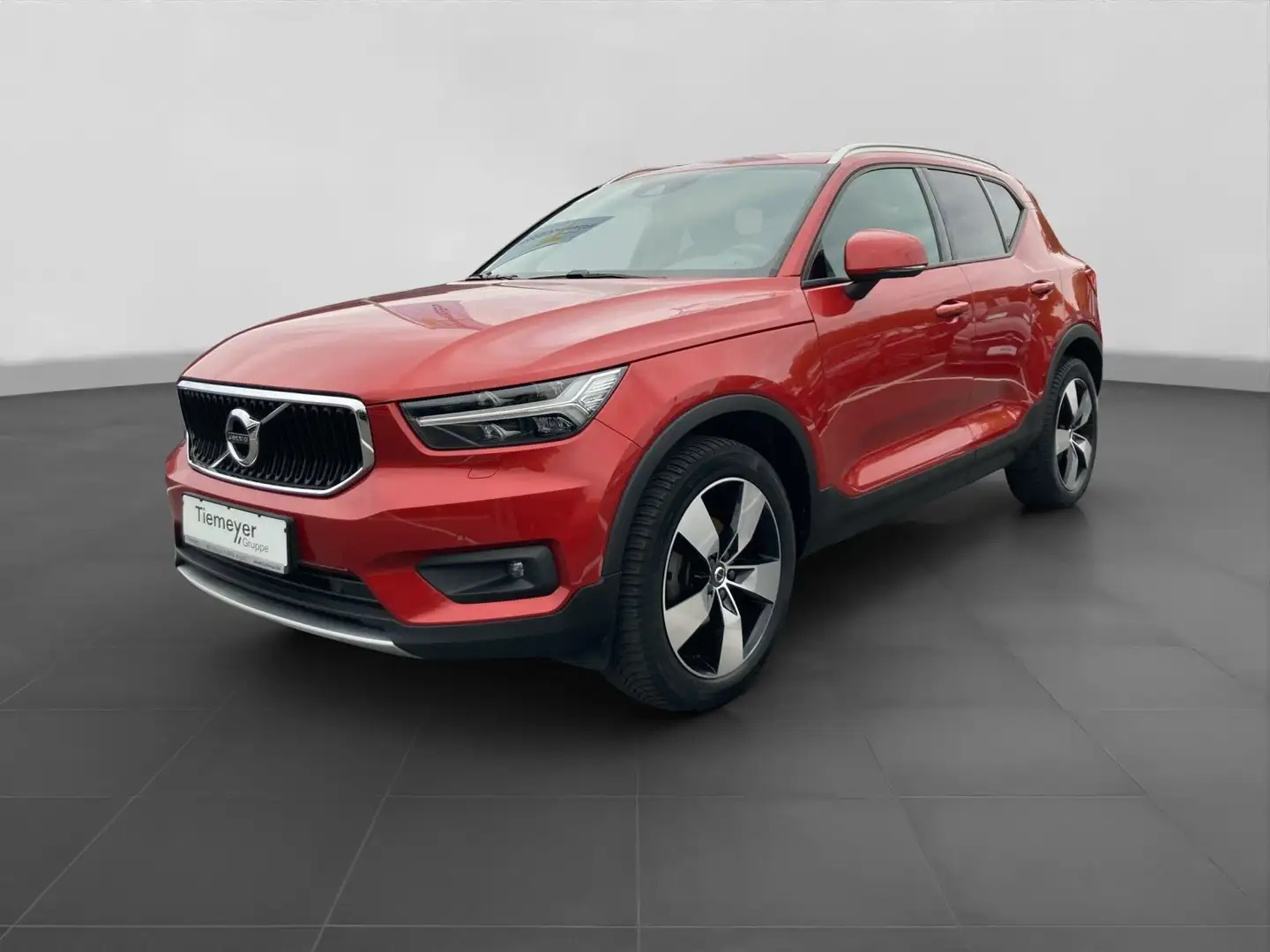 Volvo XC40 T2 2WD MOMENTUM LM19 LED NAVI Rot - 2