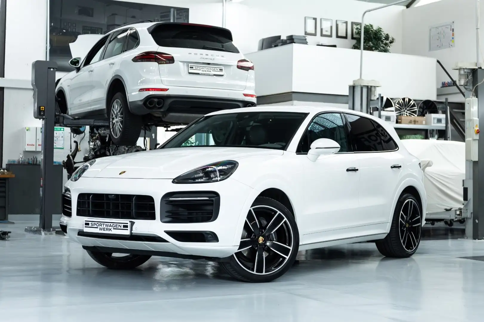 Porsche Cayenne I 360° I PDLS + I CarPlay I BRD Blanc - 1
