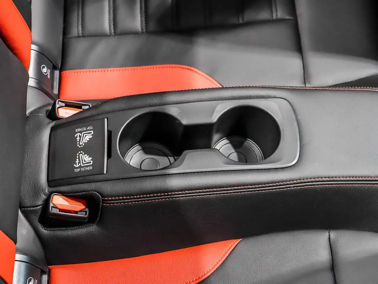 BMW 4 Series снимка BMW 4 Series