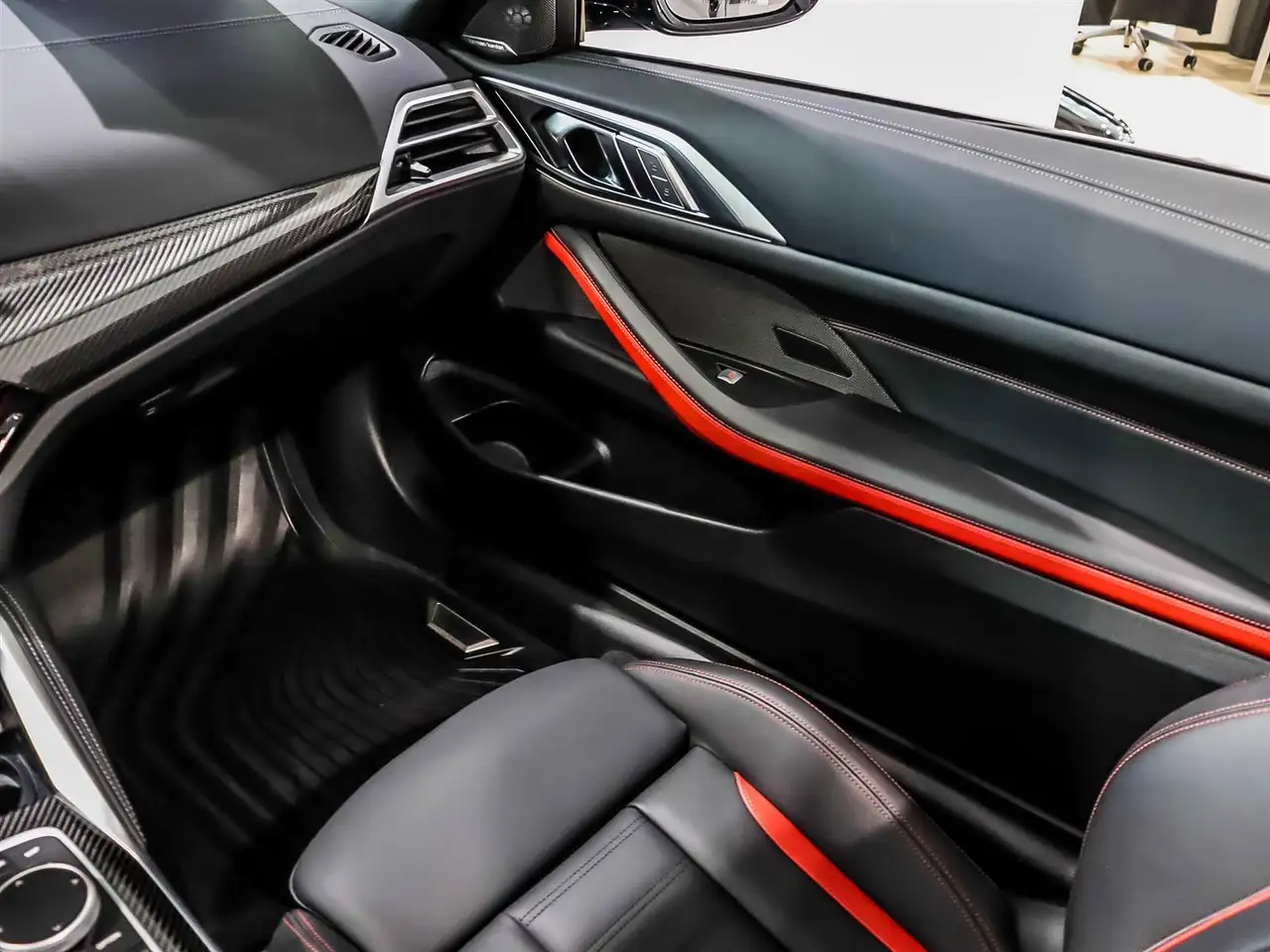 BMW 4 Series снимка BMW 4 Series