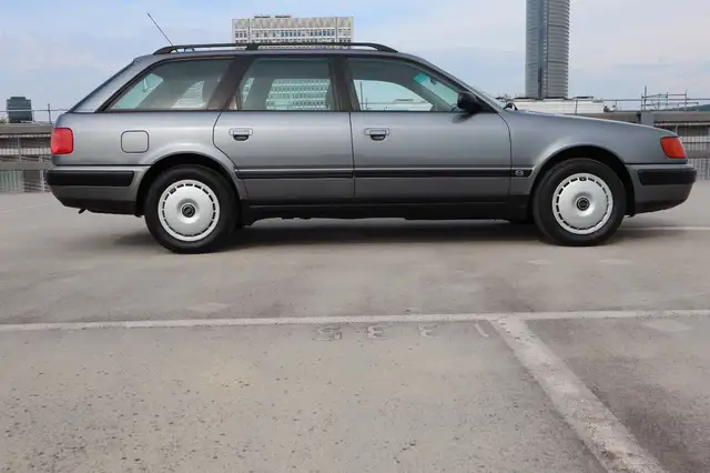Audi 100 Avant 2.6 E