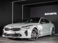 Kia Stinger GT 3.3 V6 T-GDI 4WD *BASTUCK*KAMERA*SCHIEBEDACH*VO Ezüst - thumbnail 1
