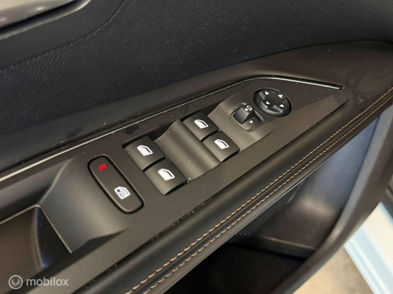 Peugeot 5008 1.6 e-THP GT-Line Keyless/360 camera/7 persoons — photo 39