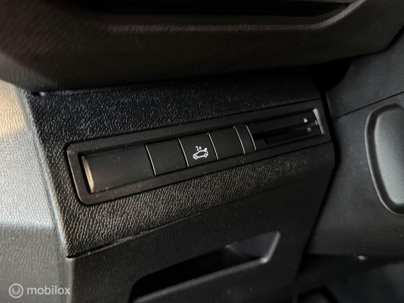 Peugeot 5008 1.6 e-THP GT-Line Keyless/360 camera/7 persoons — photo 49