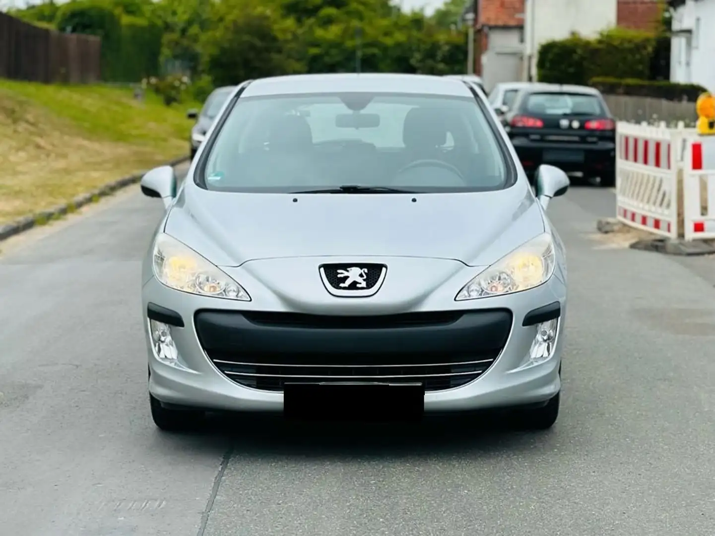 Peugeot 308 308 95 VTi Tendance Gris - 1