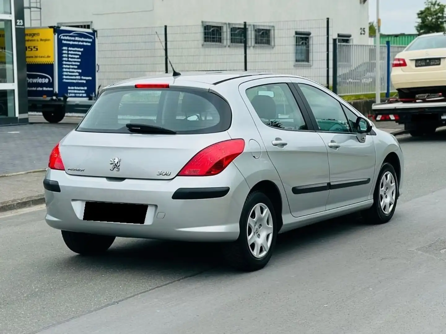 Peugeot 308 308 95 VTi Tendance Gris - 2