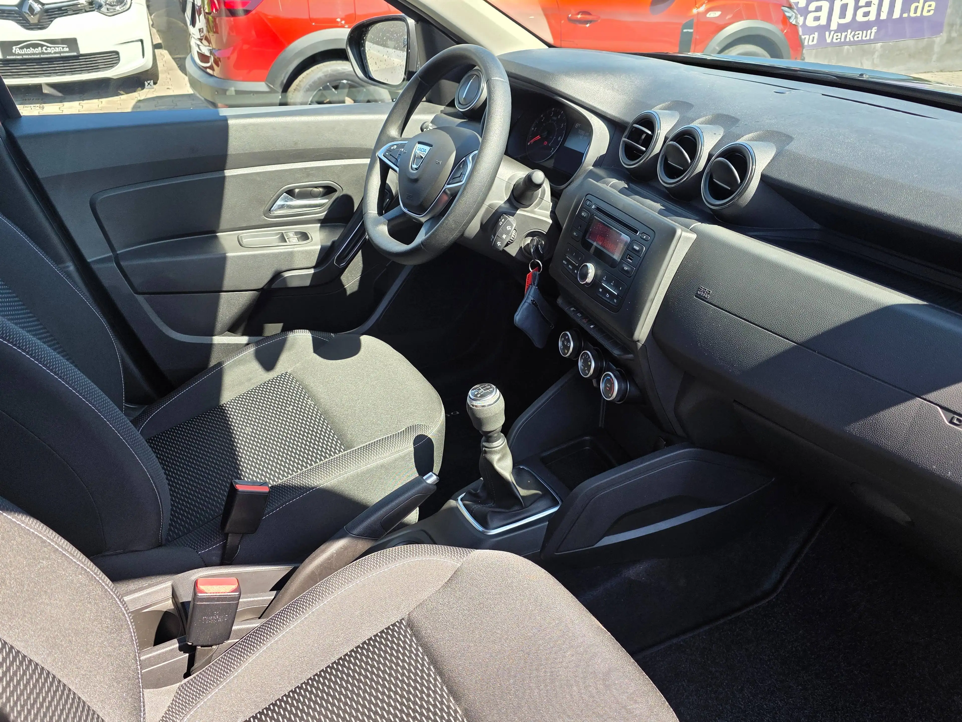 Dacia Duster Duster II Comfort/LPG/Eu6/1.Ha/AHK/TÜV 08.27/ZV/ — photo 13