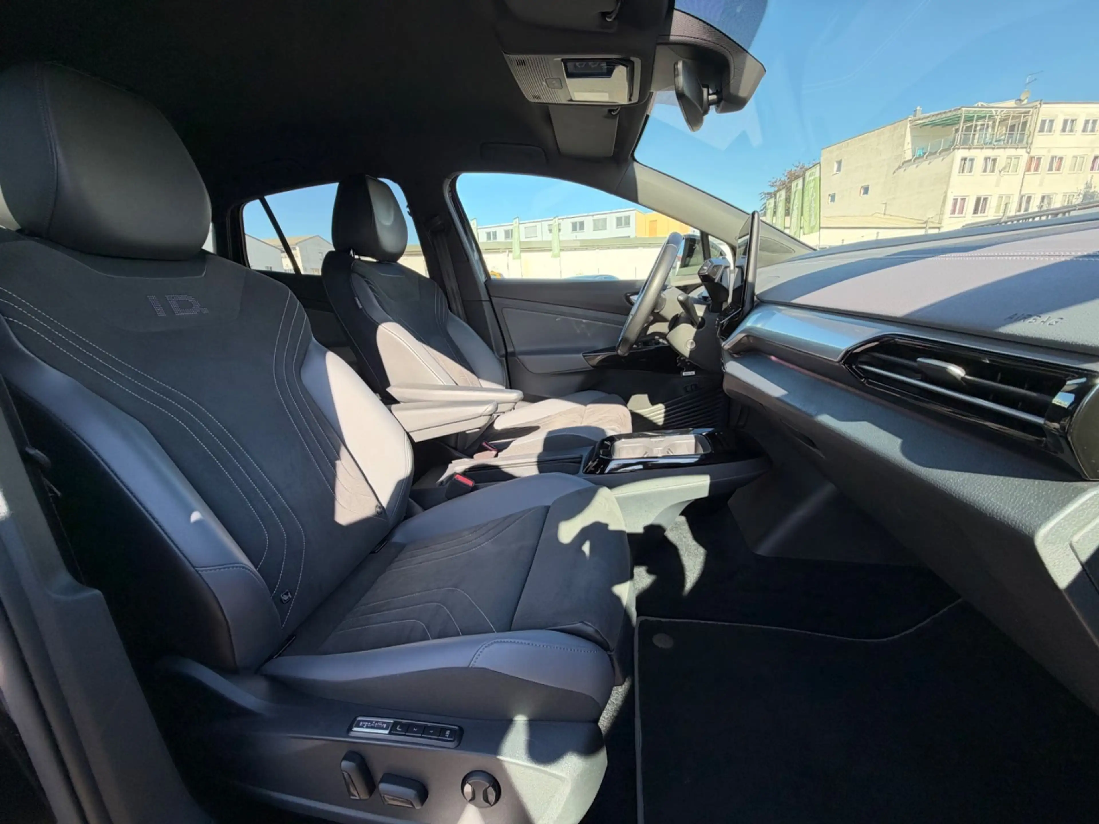 Volkswagen ID.5 Pro 82kWh*Wärmepumpe*Matrix*IQ Drive* — photo 16