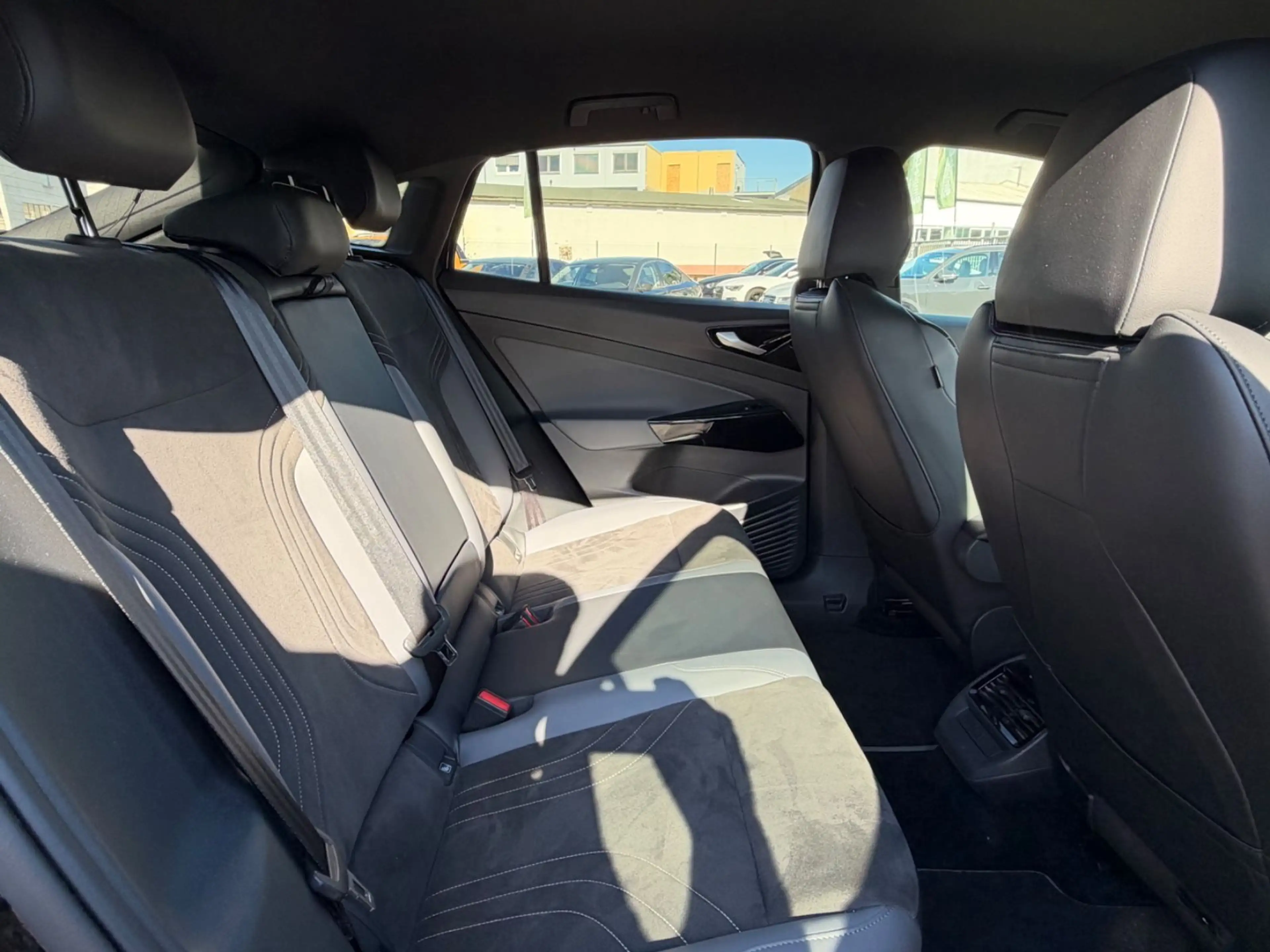Volkswagen ID.5 Pro 82kWh*Wärmepumpe*Matrix*IQ Drive* — photo 14