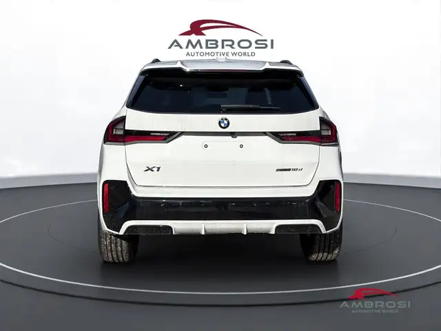 BMW X1 view 8