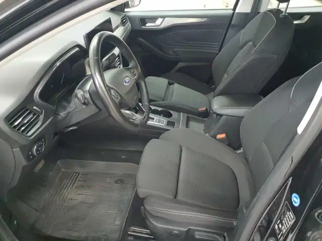Ford Focus view 7